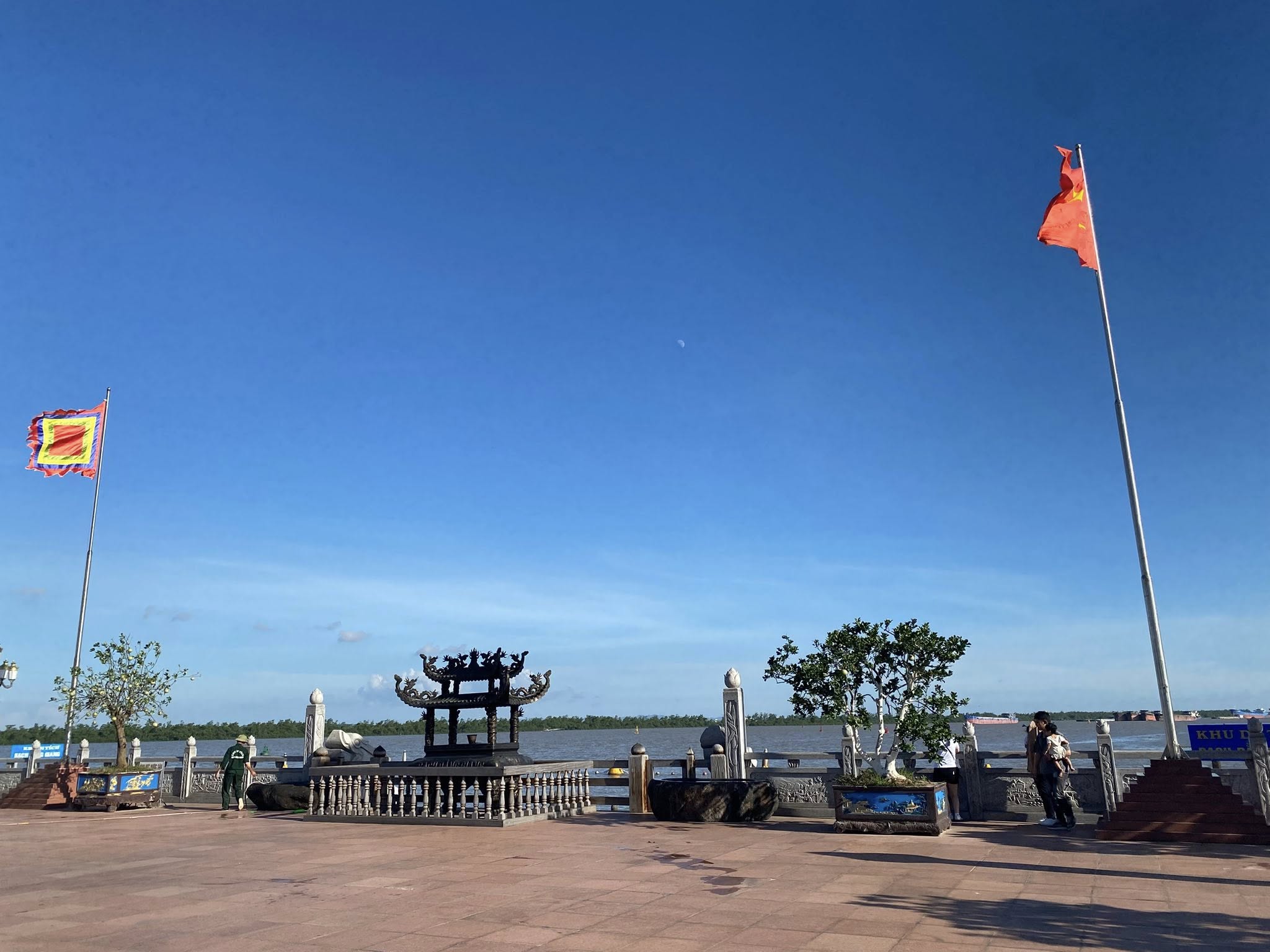 558082990 2205882503229235 2895744491594280254 N